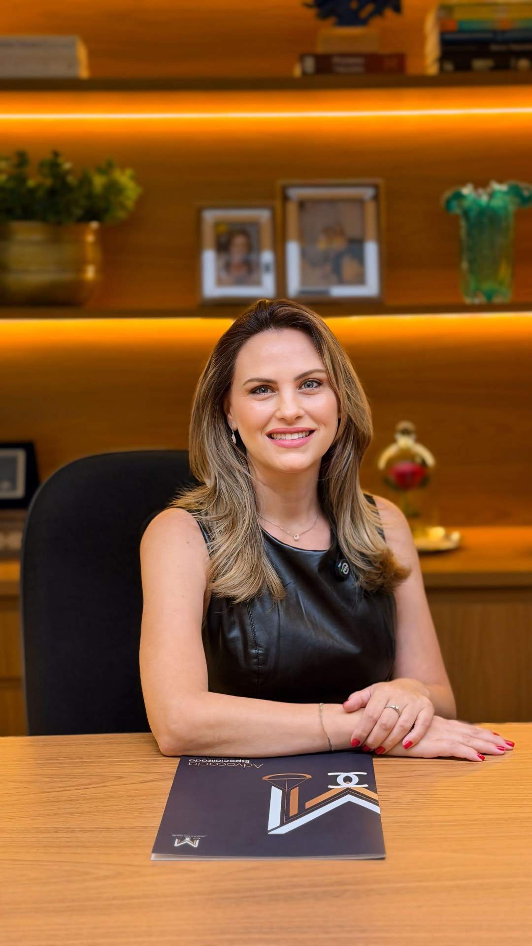 Dra. Fernanda Mendes em seu escritório em Itajubá/MG